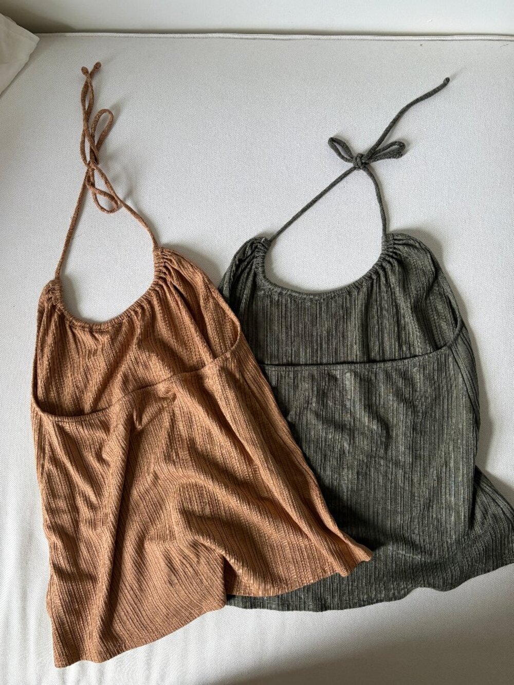2 X Everlane Rib Soft Knit Halter Tops – Caramel & Kalamata - Picture 6 of 13